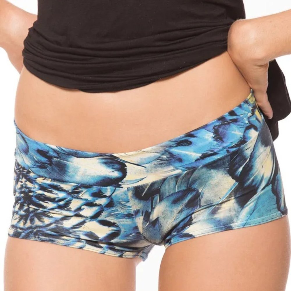Blackmilk Fine Feather Short Shorts, size XL
